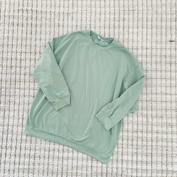 Princess Polly Oversized Sweater - Picture 2 of 5